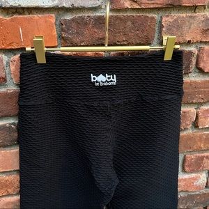 BOOTY BY BRABANTS Croco Curvy capri Leggings Black